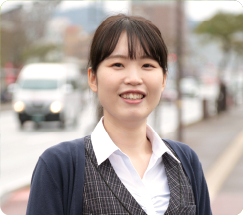 賀山 佳恵